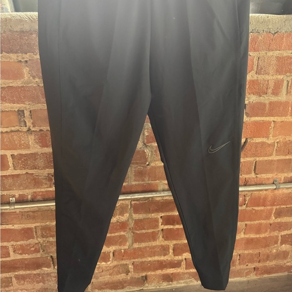 Men’s Nike Basketball Joggers - Picture 1 of 9